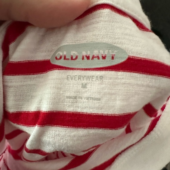 Old navy everywear t shirt - Picture 2 of 2